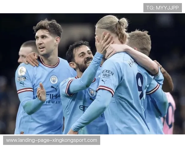 多特蒙德边线连贯推进形成猛烈攻势